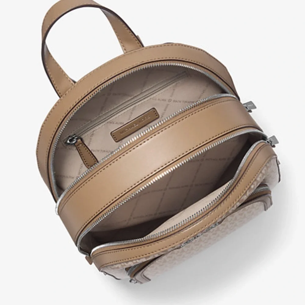 MICHAEL KORS Jaycee Medium Ombré Signature Logo Backpack
Husk
NWT - Picture 3 of 16
